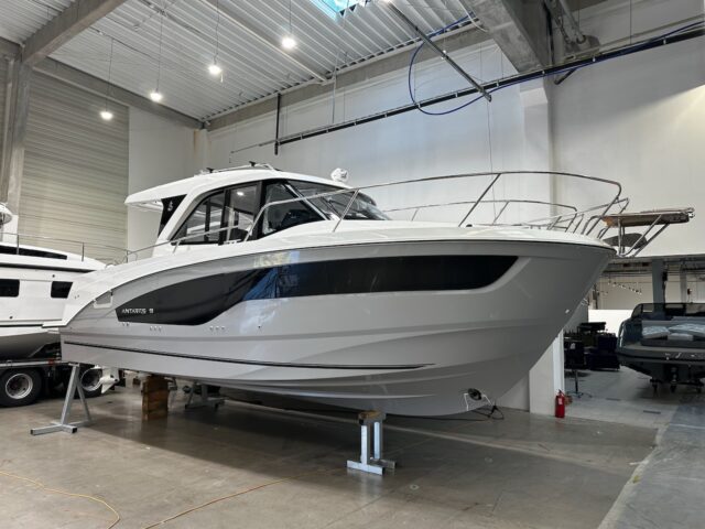 BENETEAU ANTARES 9OB v2 - NOWOŚĆ - GOTOWY DO ODBIORU - CENA SPECJALNA!